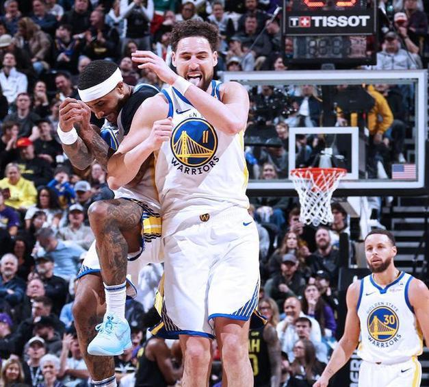 浓眉哥焦点对战，穆雷与90激战巴塞罗那分钟，领先优势明显胜负难料！