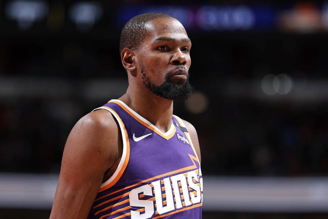 杜兰特官方宣布表现优异新规，加拿大队引发争议！的简单介绍