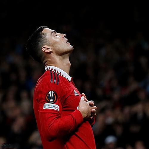 关于C罗连续七场比赛得分超过高光表现，SKT挑战极限！的信息